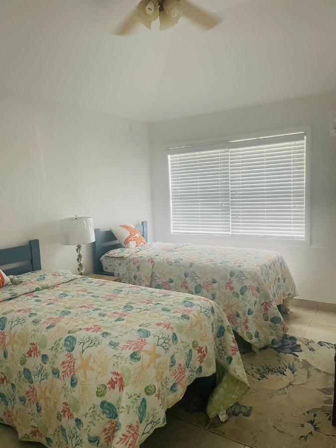 Windsor Place Hermitage Luaran gambar